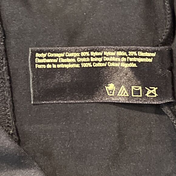 Inspirations by Maidenform Be Chic - Bottom Clasp Black Lingerie - XL - Picture 5 of 7